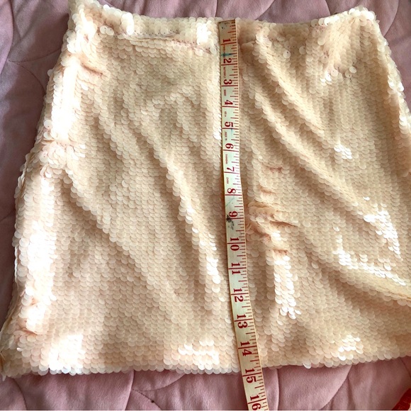 Forever 21 Peach Skirt Short Medium Sequins - Picture 8 of 9